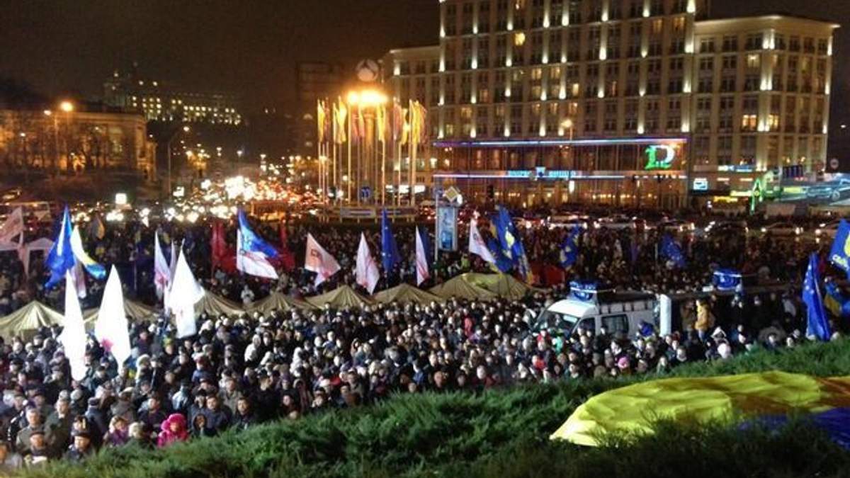 Евромайдан. На Европейской площади заблокировано движение транспорта (Фото) - Киев