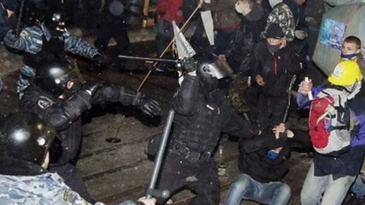Штурм Майдану 30 листопада Штурм Майдану 30 листопада