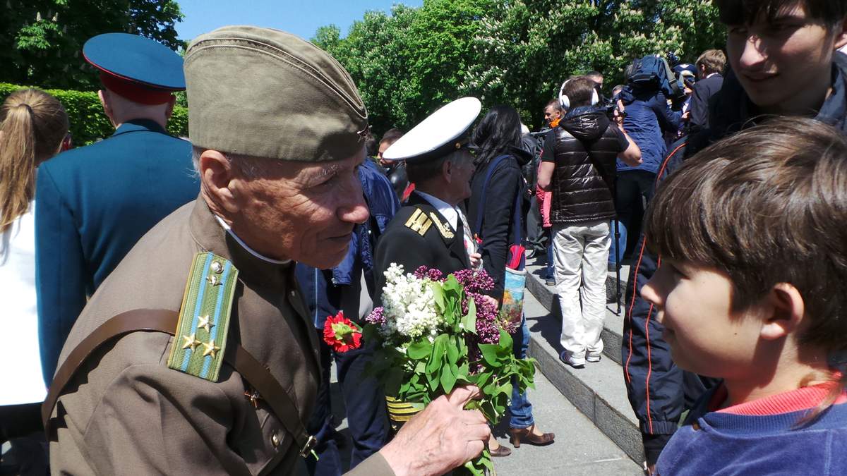 Поздравления ветеранам Поздравления ветеранам