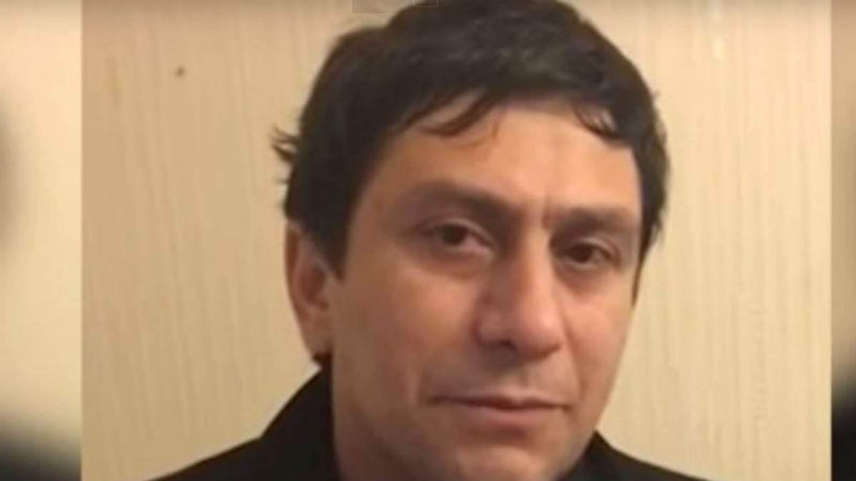Його вже депортували з України Його вже депортували з України