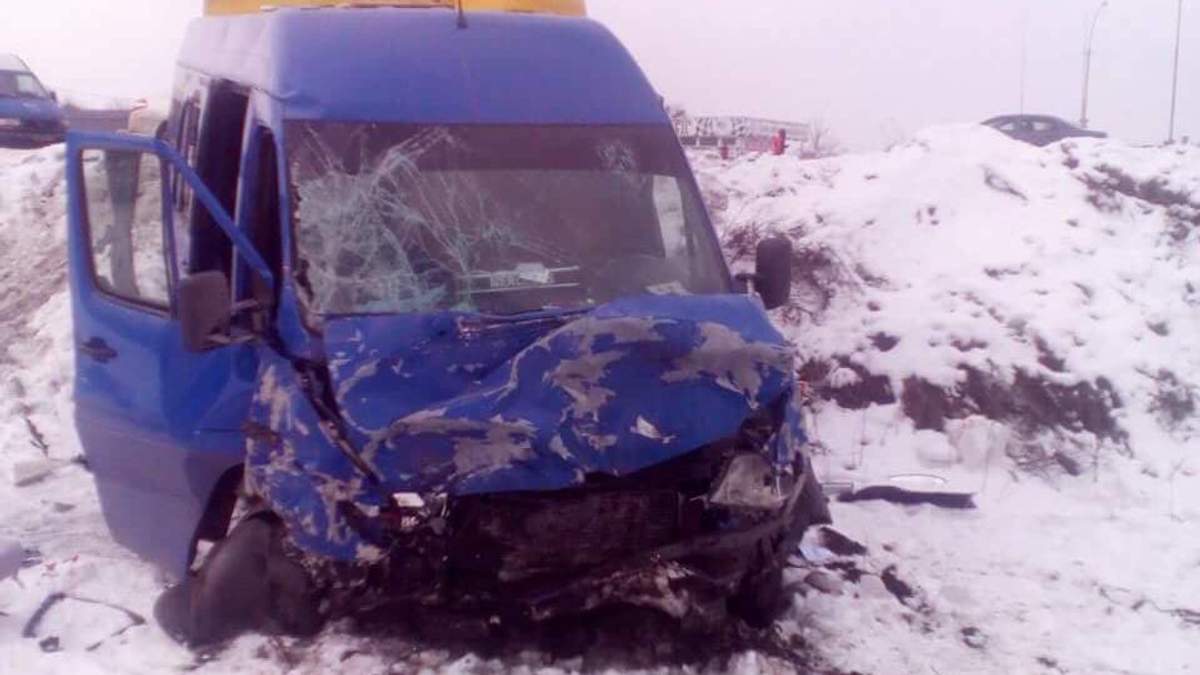 В автобусі їхали діти В автобусі їхали діти
