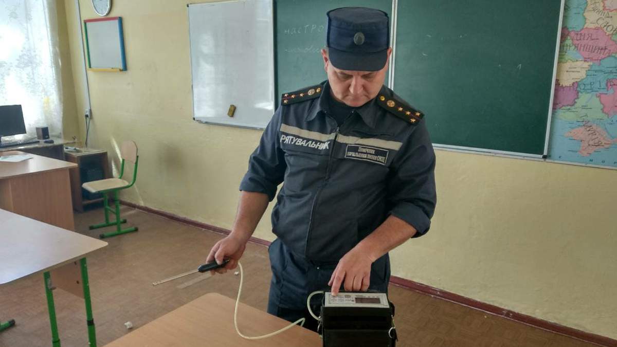 У Миколаєві евакуювали майже півтисячі учнів У Миколаєві евакуювали майже півтисячі учнів