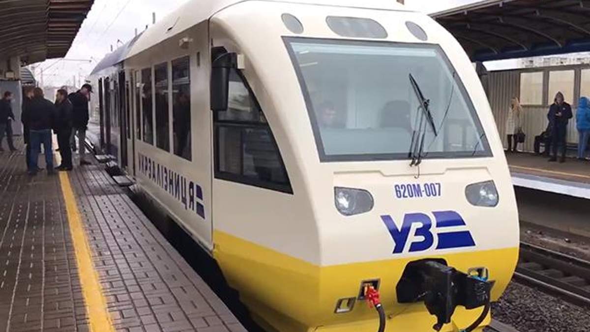 Поїзд з Києва до аеропорту "Бориспіль" Поїзд з Києва до аеропорту "Бориспіль"