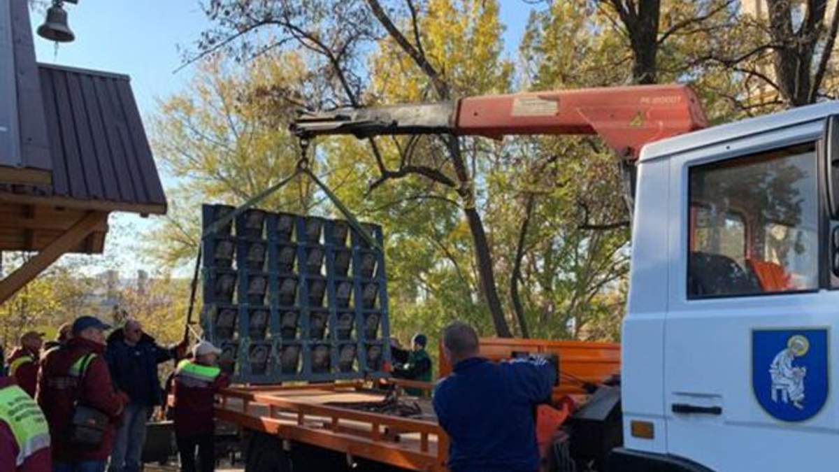 В Киеве демонтировали памятник Героям Небесной Сотни В Киеве демонтировали памятник Героям Небесной Сотни