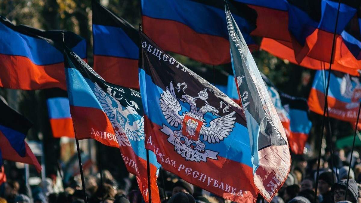 Пропагандистську макулатуру продає інтернет-магазин у Києві Пропагандистську макулатуру продає інтернет-магазин у Києві