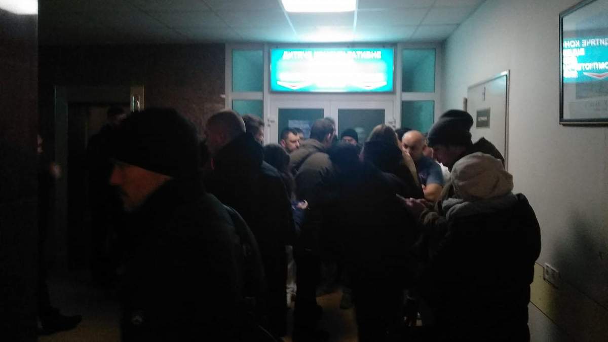 Під час сутичок затримали чотирьох праворадикалів Під час сутичок затримали чотирьох праворадикалів