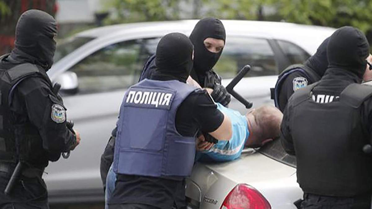 Полицейские задержали подозреваемых в убийстве женщины-таксиста Полицейские задержали подозреваемых в убийстве женщины-таксиста