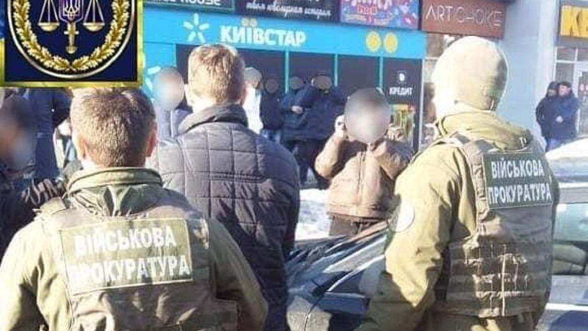 Военная прокуратура задержала дилеров, которые поставляли амфетамин военным Военная прокуратура задержала дилеров, которые поставляли амфетамин военным