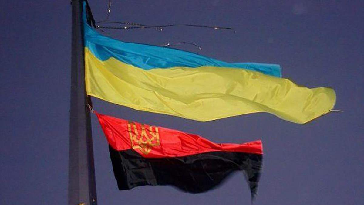 Вандал пошкодив меміоріал "Небесної сотні" Вандал пошкодив меміоріал "Небесної сотні"
