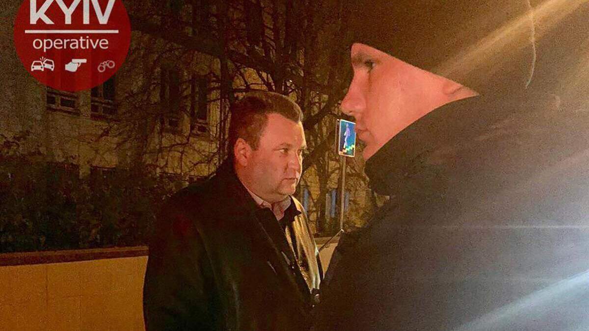 Работник ГПУ угрожал стражам порядка в Киеве Работник ГПУ угрожал стражам порядка в Киеве