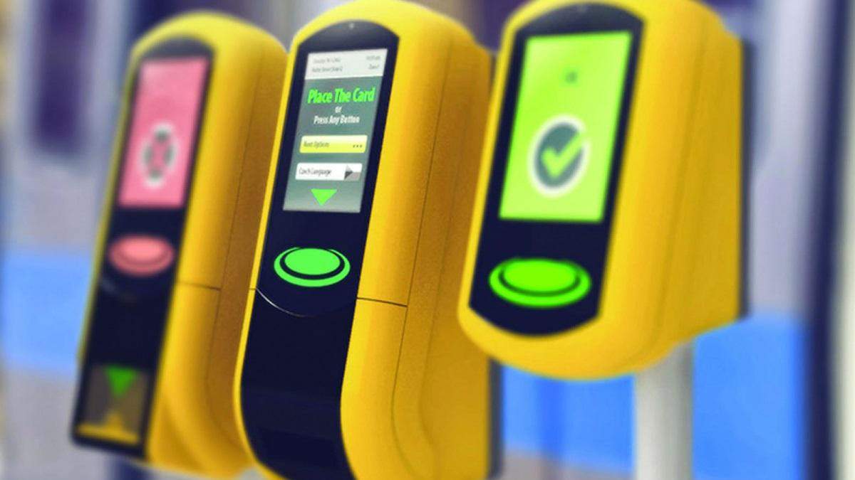 У КМДА показали електронні учнівські квитки У КМДА показали електронні учнівські квитки