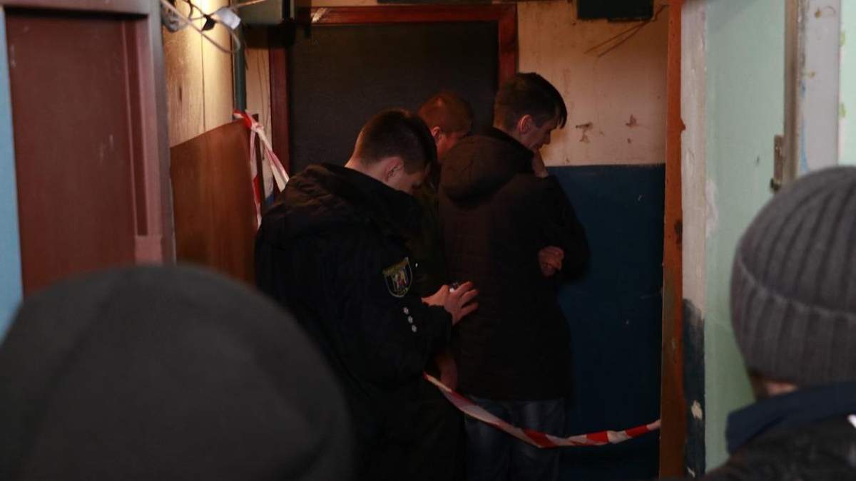 В квартире в Киеве нашли убитыми двух ранее пропавших девушек В квартире в Киеве нашли убитыми двух ранее пропавших девушек