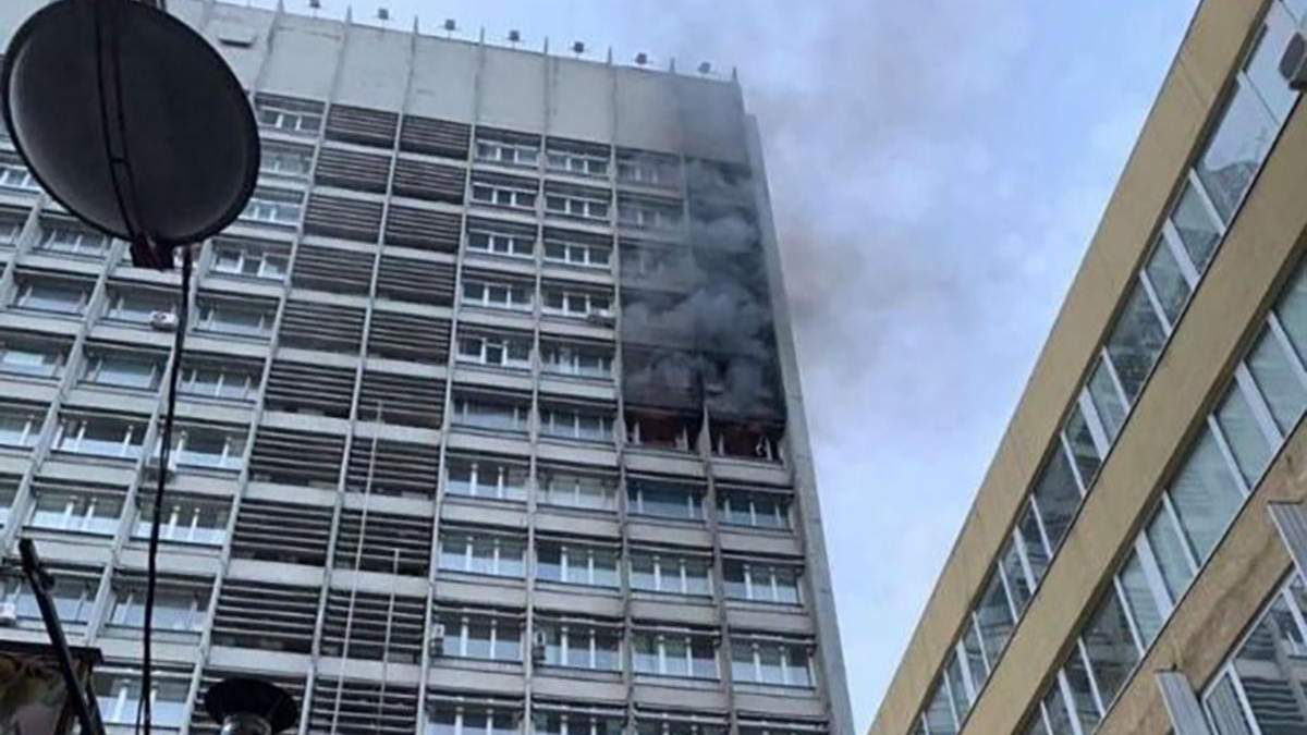 Пожар в Киеве на Хмельницкого 20 июня 2020: видео Пожар в Киеве на Хмельницкого 20 июня 2020: видео