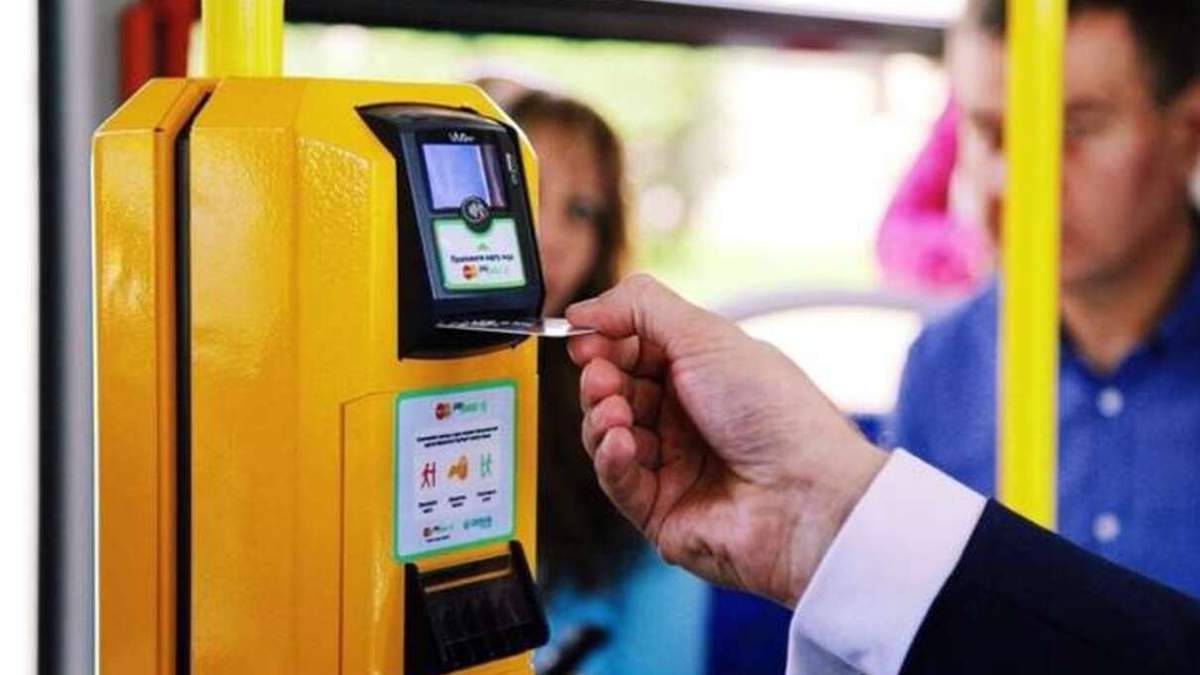 С 1 июля единый электронный билет в Киеве не введут С 1 июля единый электронный билет в Киеве не введут
