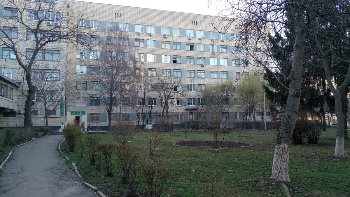 Самоубийства больных с коронавирусом в Киеве в больнице 4: фото Самоубийства больных с коронавирусом в Киеве в больнице 4: фото