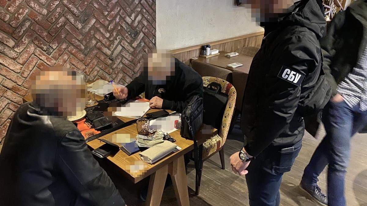 Ректора вишу затримали за переправлення нелегалів через кордон Ректора вишу затримали за переправлення нелегалів через кордон
