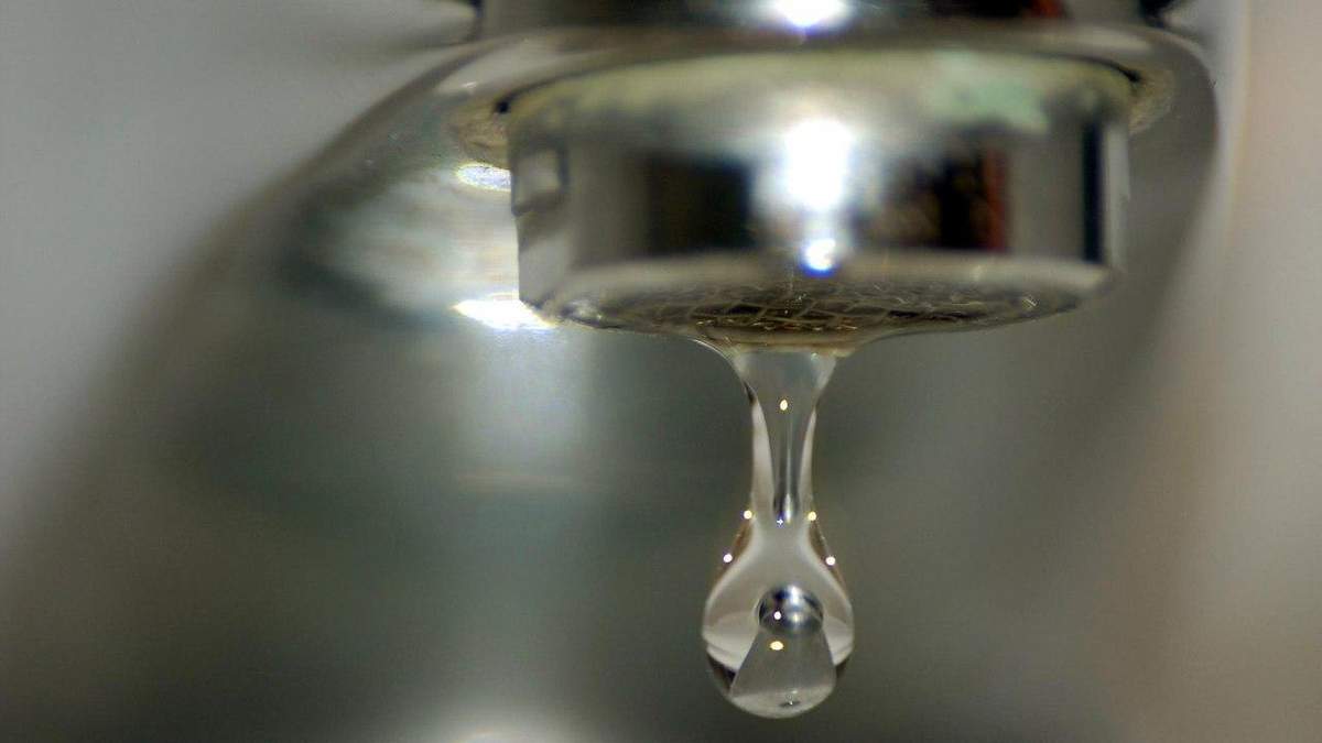 У Києві 29 листопада 2020 на 2 вулицях відключили воду на ніч: за якими адресами У Києві 29 листопада 2020 на 2 вулицях відключили воду на ніч: за якими адресами