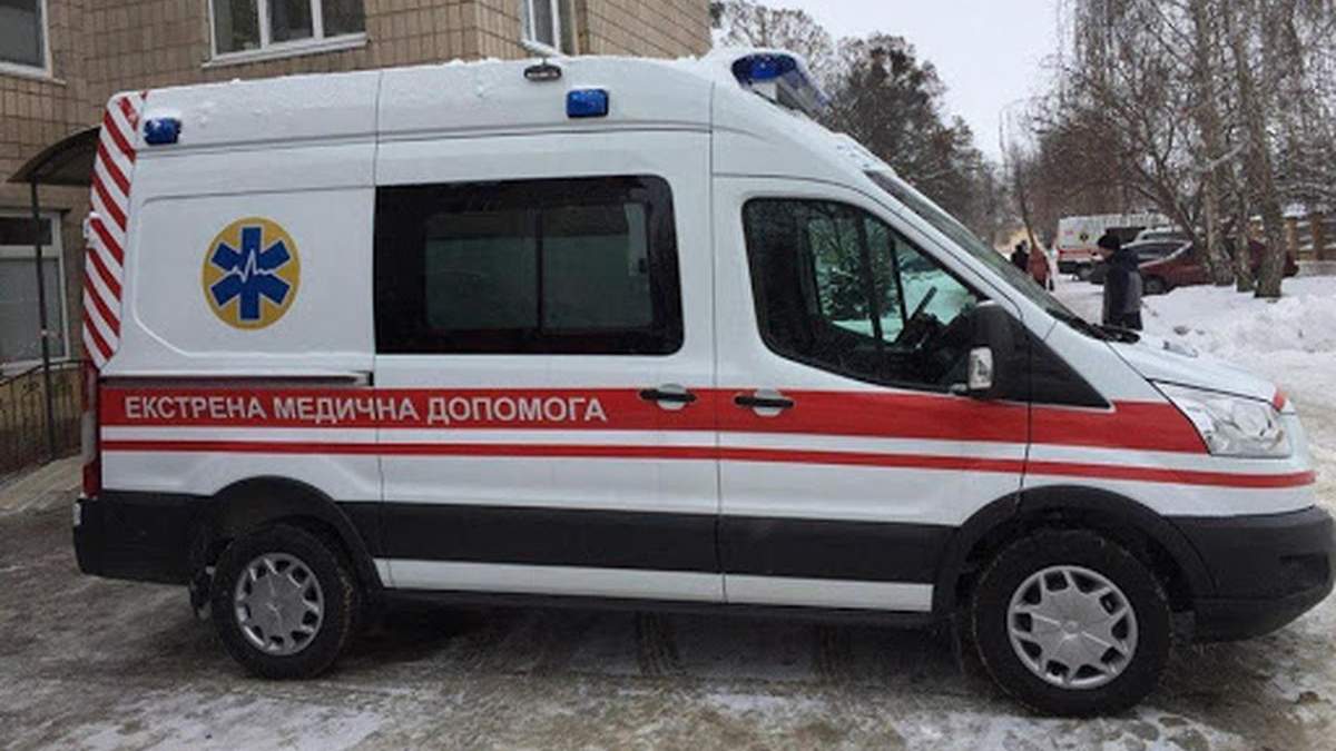 В Киеве врачи спасли 26-летнюю женщину, которая рожала дома В Киеве врачи спасли 26-летнюю женщину, которая рожала дома