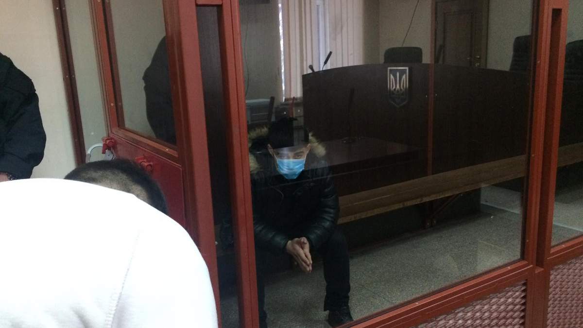 Водія, який до смерті побив пішохода у Києві, взяли під варту Водія, який до смерті побив пішохода у Києві, взяли під варту