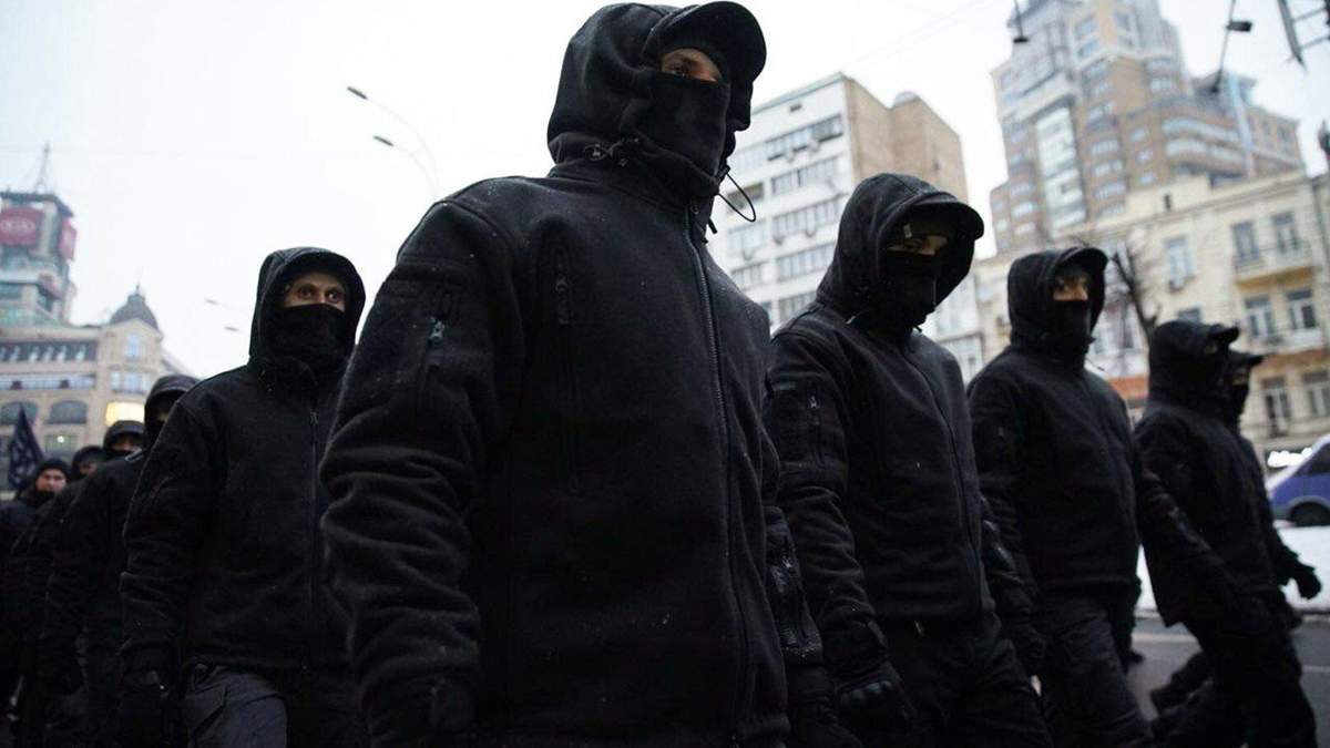 У Києві затримали 9 тітушок ОПЗЖ: стріляли на мітингу проти забудови У Києві затримали 9 тітушок ОПЗЖ: стріляли на мітингу проти забудови