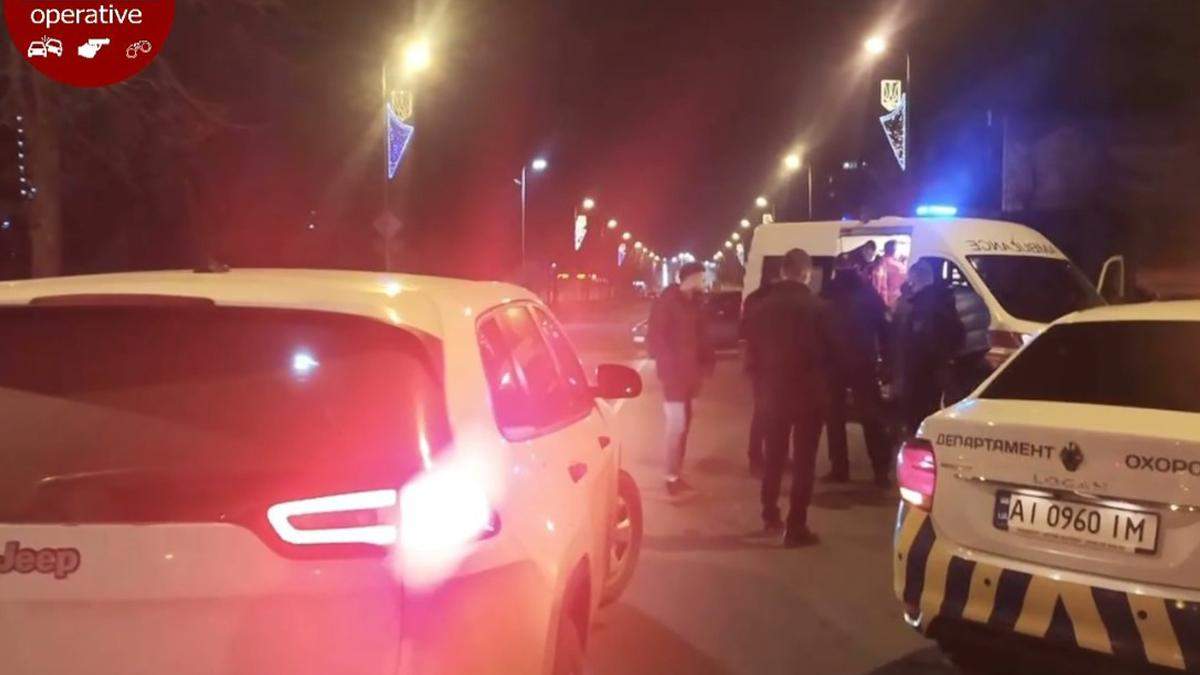 На Київщині водій на Jeep збив 15-річного хлопця на переході На Київщині водій на Jeep збив 15-річного хлопця на переході