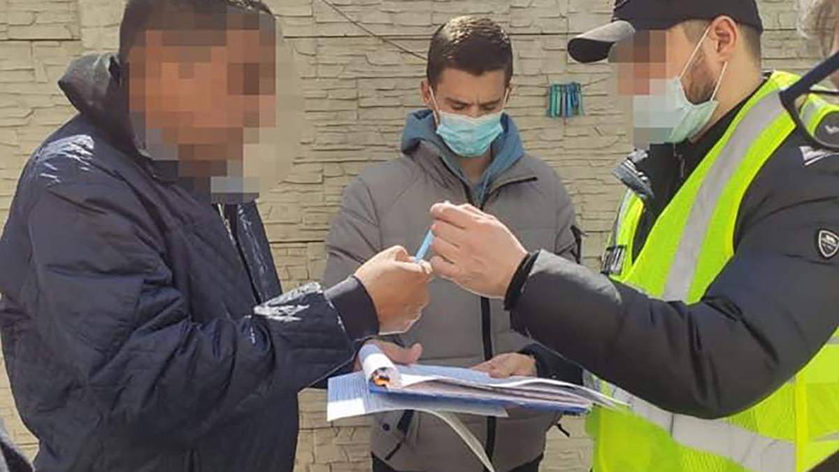 Поліція звільнила з полону киянина: фото Поліція звільнила з полону киянина: фото