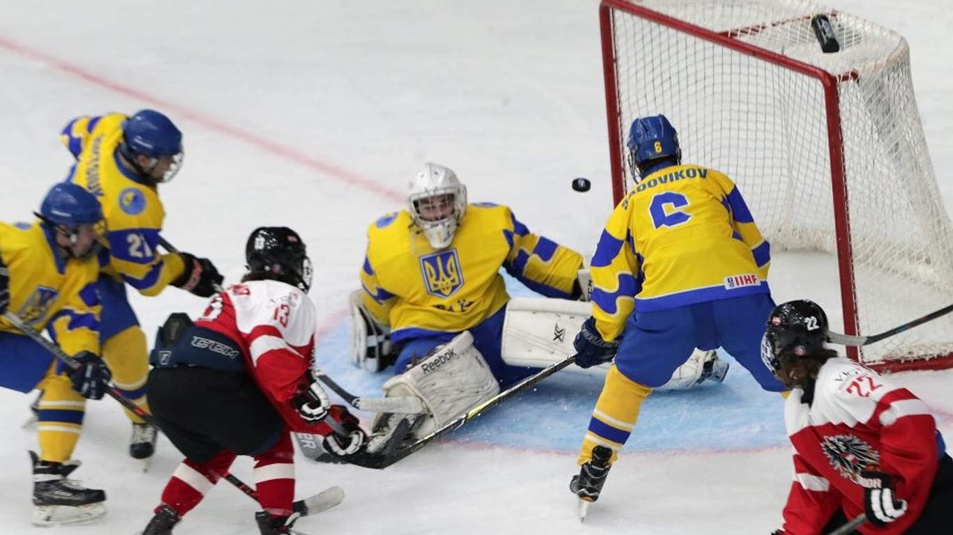 ЧМ по хоккею: Украина одержала эффектную победу над ...